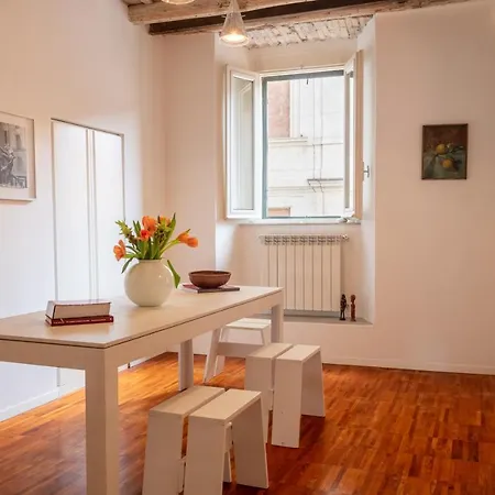 Casa Cristina In Piazza Farnese Apartment Rome Exterior photo